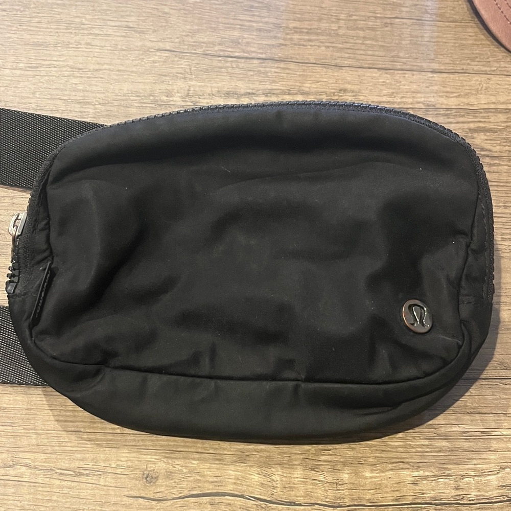 lululemon athletica Black Belt Bag